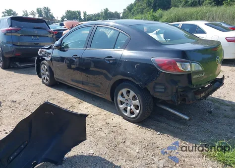 2011 Mazda Mazda3 I Sport z USA, uszkodzony, nr VIN JM1BL1UG9B1420799